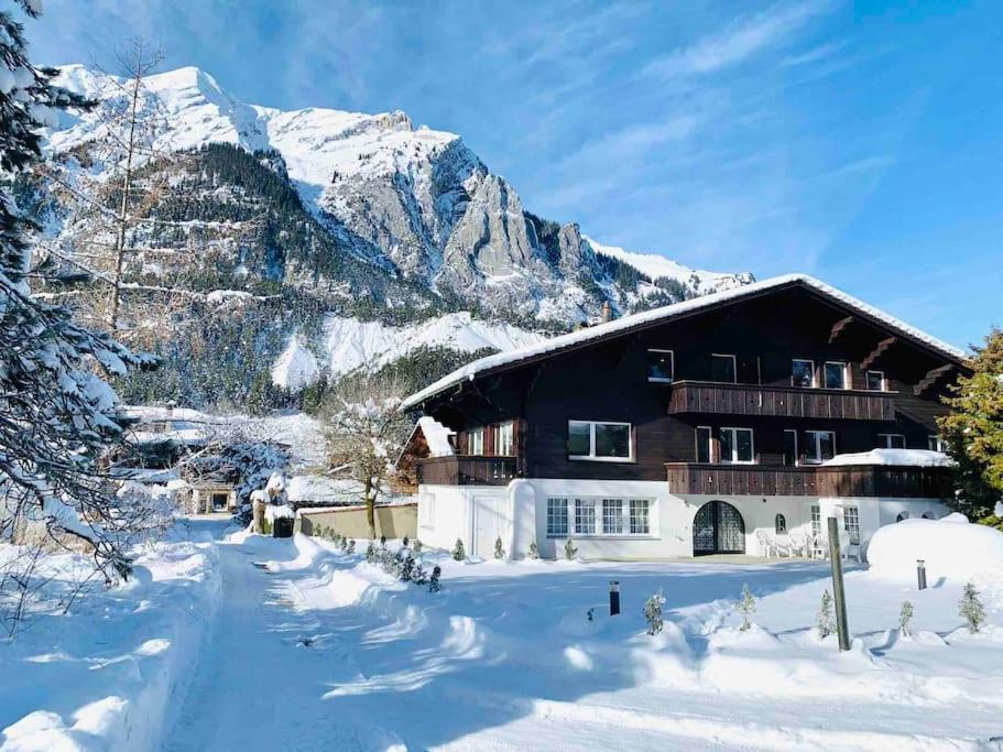 Unique Penthouse With Gallery And Mountain View Kandersteg Eksteriør billede
