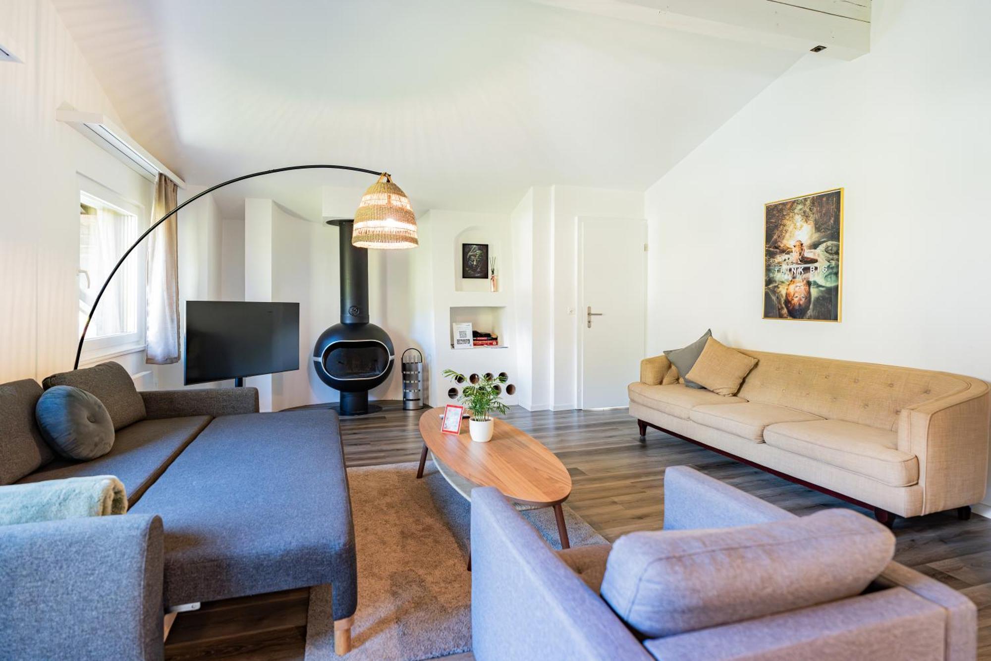 Unique Penthouse With Gallery And Mountain View Kandersteg Eksteriør billede