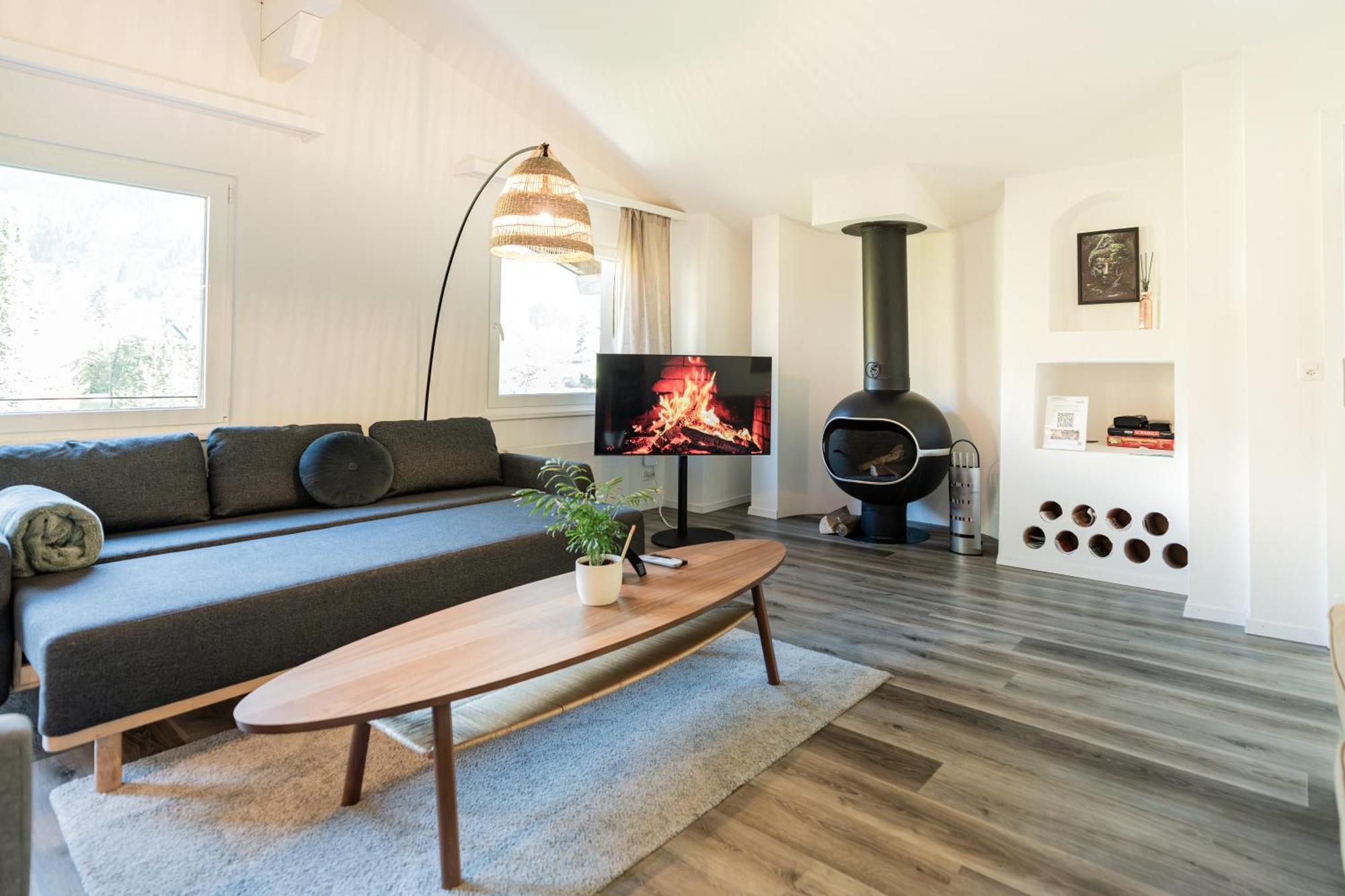 Unique Penthouse With Gallery And Mountain View Kandersteg Eksteriør billede